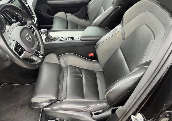 Volvo V60 cena 99900 przebieg: 112000, rok produkcji 2019 z Warszawa małe 529
